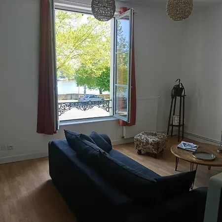 Spacieux Au Pied Du Chateau شقة *