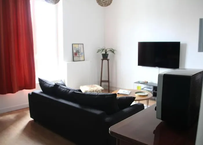 Spacieux Au Pied Du Chateau Apartamento Saumur